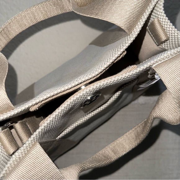 lululemon two tone canvas tote mini - Picture 12 of 16